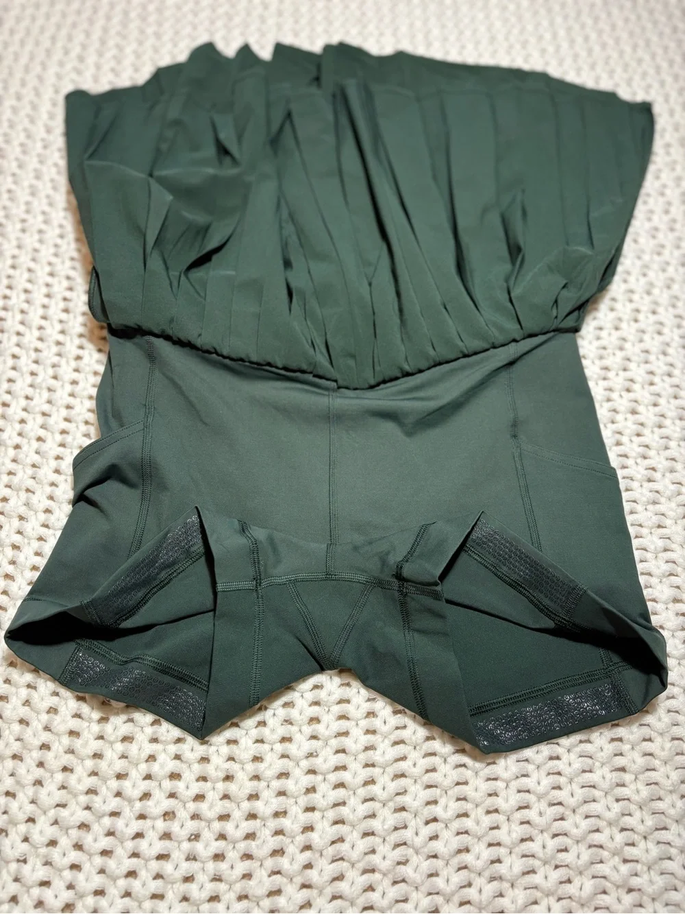 NWT lululemon legacy green high rise pleated tennis skirt size 8